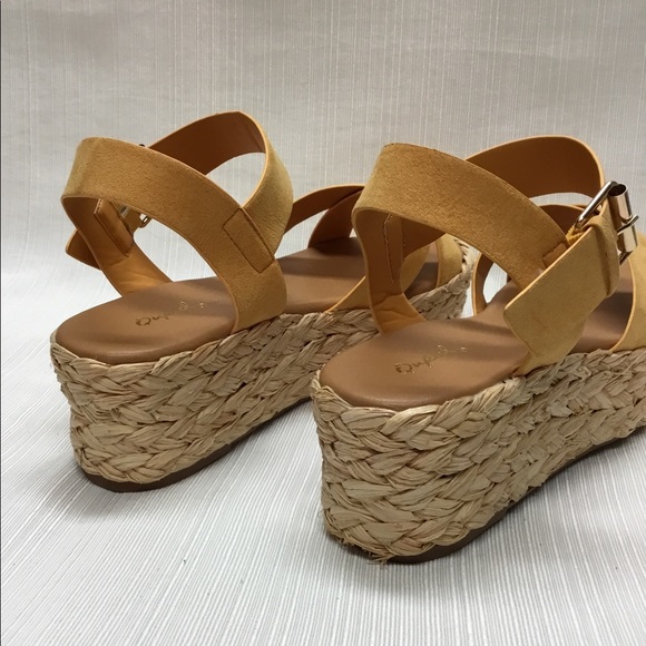 Qupid New Yellowish Wedge Wedges - Picture 6 of 7